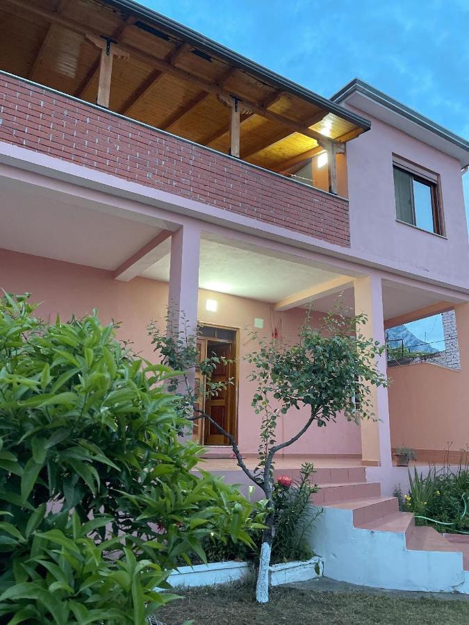 Vila 8 Круя Экстерьер фото